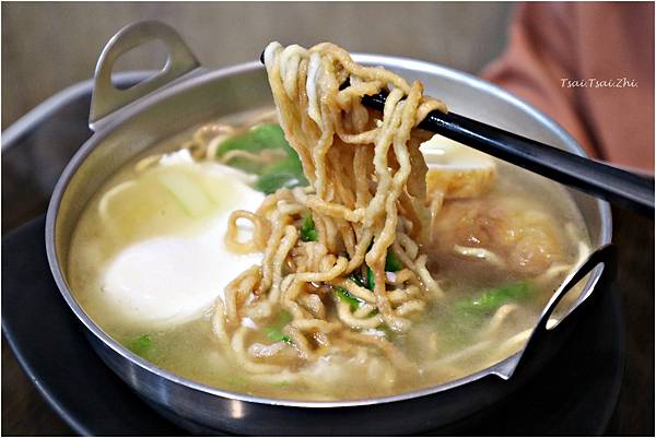 [台南中西區]李媽媽民族鍋燒老店|1960年代創立的傳統經典