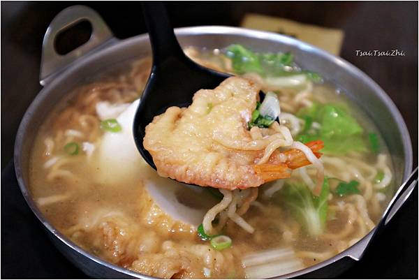 [台南中西區]李媽媽民族鍋燒老店|1960年代創立的傳統經典