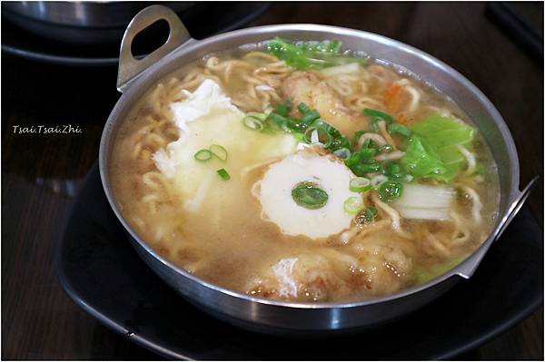 [台南中西區]李媽媽民族鍋燒老店|1960年代創立的傳統經典