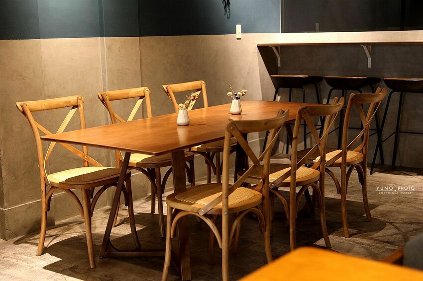 甜點控必收!隱身老宅 4.7星「神級肉桂捲」司康/戚風蛋糕推薦|OZM 啢男咖啡甜點 (台中西區下午茶/甜點)