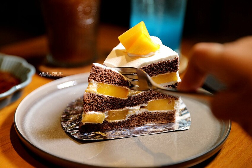 甜點控必收!隱身老宅 4.7星「神級肉桂捲」司康/戚風蛋糕推薦|OZM 啢男咖啡甜點 (台中西區下午茶/甜點)