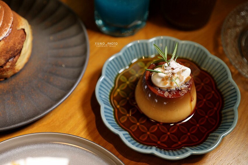 甜點控必收!隱身老宅 4.7星「神級肉桂捲」司康/戚風蛋糕推薦|OZM 啢男咖啡甜點 (台中西區下午茶/甜點)