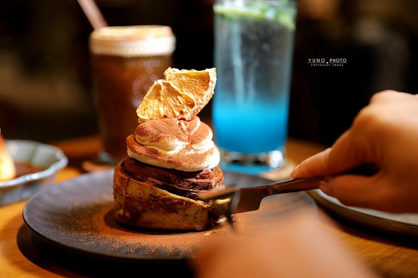 甜點控必收!隱身老宅 4.7星「神級肉桂捲」司康/戚風蛋糕推薦|OZM 啢男咖啡甜點 (台中西區下午茶/甜點)