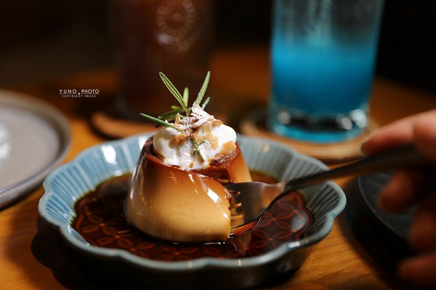 甜點控必收!隱身老宅 4.7星「神級肉桂捲」司康/戚風蛋糕推薦|OZM 啢男咖啡甜點 (台中西區下午茶/甜點)