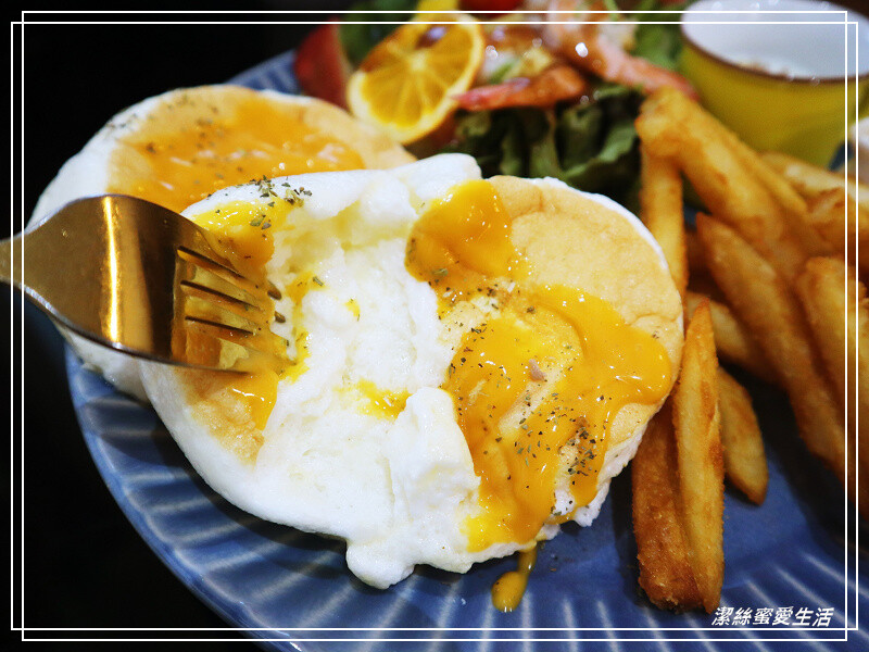 樂在Lezy-桃園中壢/入口即化超軟嫩舒芙蕾x早午盤餐.正餐點心下午茶皆宜