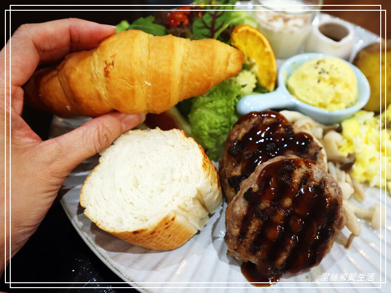 樂在Lezy-桃園中壢/入口即化超軟嫩舒芙蕾x早午盤餐.正餐點心下午茶皆宜