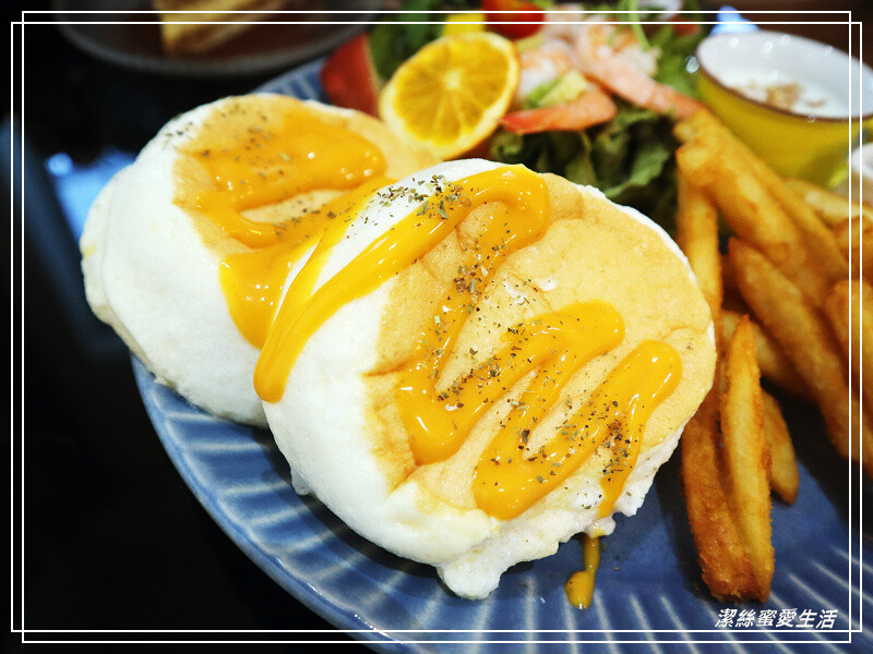 樂在Lezy-桃園中壢/入口即化超軟嫩舒芙蕾x早午盤餐.正餐點心下午茶皆宜