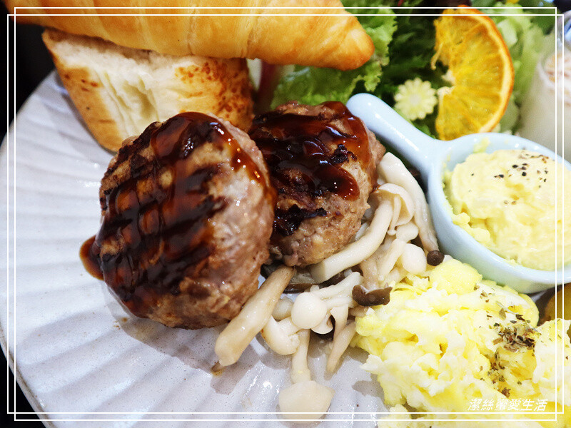 樂在Lezy-桃園中壢/入口即化超軟嫩舒芙蕾x早午盤餐.正餐點心下午茶皆宜