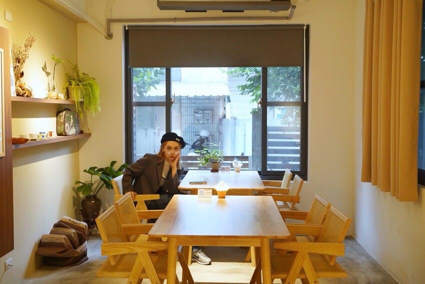 新竹平價又豐盛好吃的早午餐推薦！歡慶「掬熙商行 G.C Brunch & Coffee」一週年，早午餐時段皆享85折優惠！用餐空間寬敞又舒適，還是間寵物友善咖啡廳～ - 阿華田的美食日記