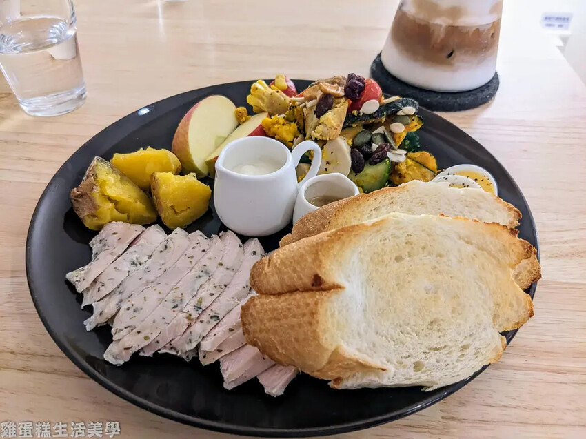 新竹掬熙商行人氣爆棚！早午餐老宅美食必吃，記得提前預約。