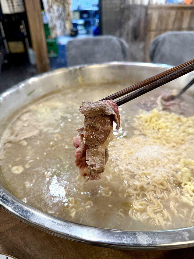 [新竹] 石憶食鍋，新竹最狂海鮮火鍋，上百顆蛤蠣的澎湃盛宴！