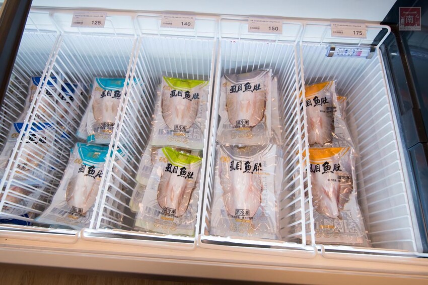 【冷凍食品賣場】專業冷凍食品超市，海鮮、生鮮、調理食品一次購足，千款商品現貨供應，專屬停車場及小孩遊樂區~魚大俠冷凍食材本舖 - 南人幫