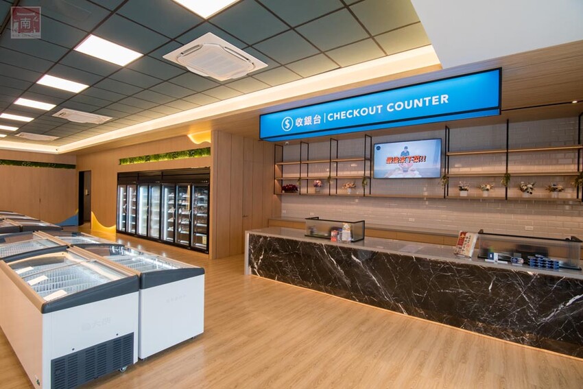 【冷凍食品賣場】專業冷凍食品超市，海鮮、生鮮、調理食品一次購足，千款商品現貨供應，專屬停車場及小孩遊樂區~魚大俠冷凍食材本舖 - 南人幫