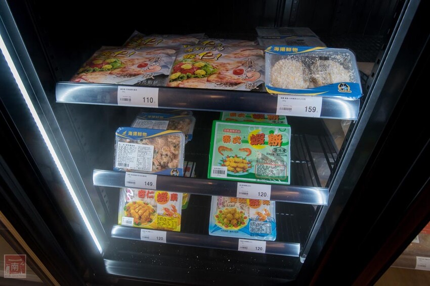 【冷凍食品賣場】專業冷凍食品超市，海鮮、生鮮、調理食品一次購足，千款商品現貨供應，專屬停車場及小孩遊樂區~魚大俠冷凍食材本舖 - 南人幫