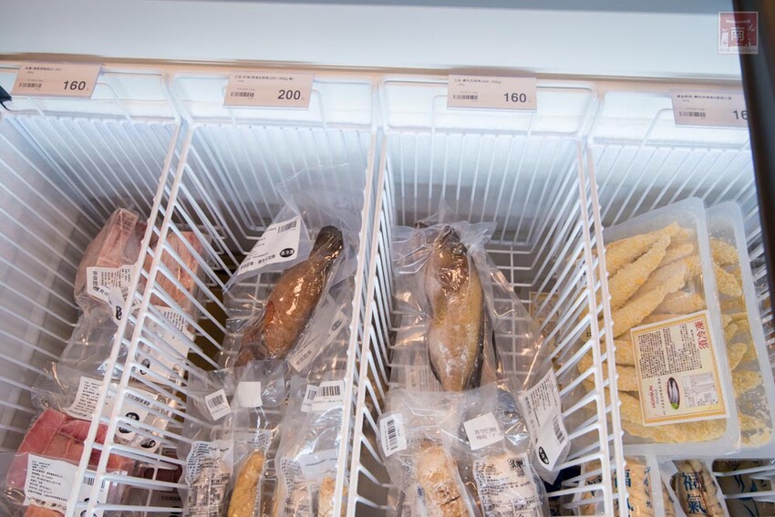 【冷凍食品賣場】專業冷凍食品超市，海鮮、生鮮、調理食品一次購足，千款商品現貨供應，專屬停車場及小孩遊樂區~魚大俠冷凍食材本舖 - 南人幫