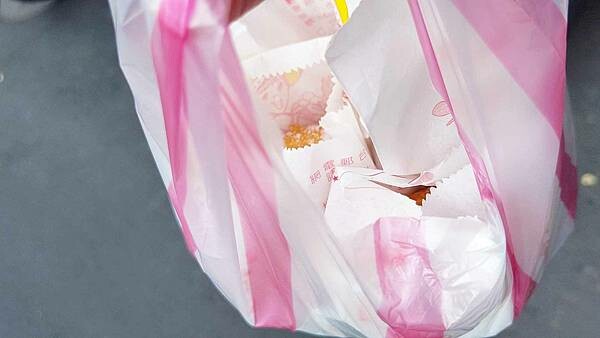 【板橋美食】甜甜圈 (原民治街口)|傳統古早味好吃的雙胞胎與台式甜甜圈