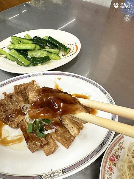 IMG_0098.jpg IMG_0098.jpg