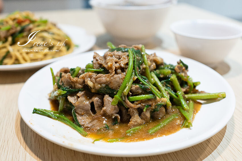 新開幕～近台北橋站沒有人帶不會知道的日式居酒屋，烤魚皮串燒只有這裡有，自家手炒辣椒神好吃 @Irene's 食旅．時旅