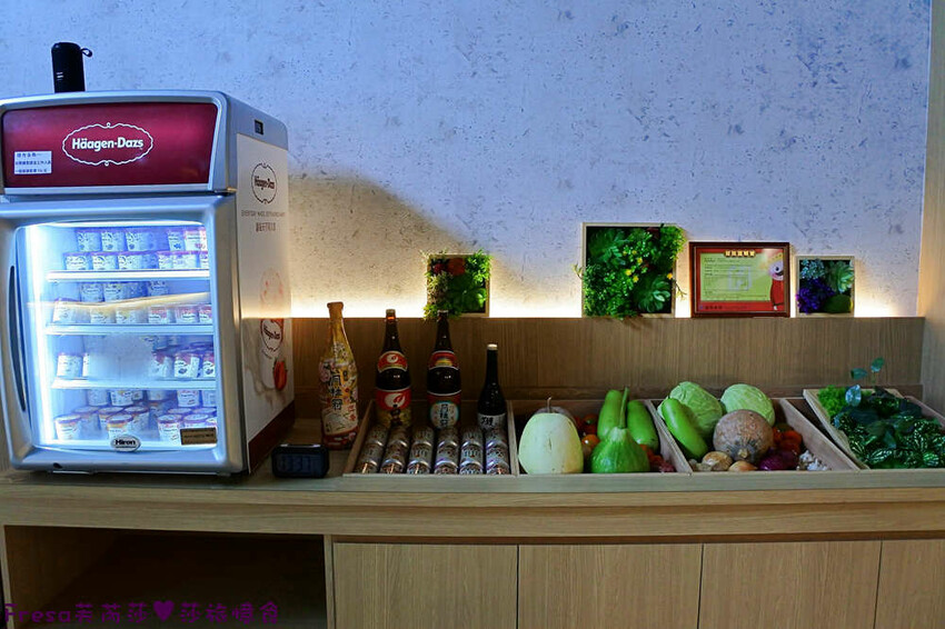 屏東美食【鹿島日式鐵板燒】龍蝦和牛奢華料理.高檔食材平價饗宴│水姑娘龍蝦│日本和牛│家樂福美食街 - Fresa芙芮莎♥莎旅憶食