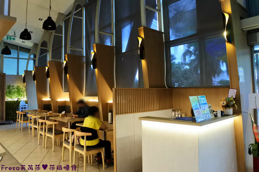 屏東美食【鹿島日式鐵板燒】龍蝦和牛奢華料理.高檔食材平價饗宴│水姑娘龍蝦│日本和牛│家樂福美食街 - Fresa芙芮莎♥莎旅憶食