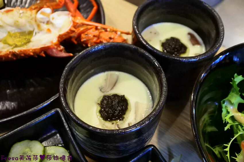屏東美食【鹿島日式鐵板燒】龍蝦和牛奢華料理.高檔食材平價饗宴│水姑娘龍蝦│日本和牛│家樂福美食街 - Fresa芙芮莎♥莎旅憶食