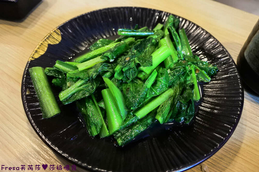 屏東美食【鹿島日式鐵板燒】龍蝦和牛奢華料理.高檔食材平價饗宴│水姑娘龍蝦│日本和牛│家樂福美食街 - Fresa芙芮莎♥莎旅憶食