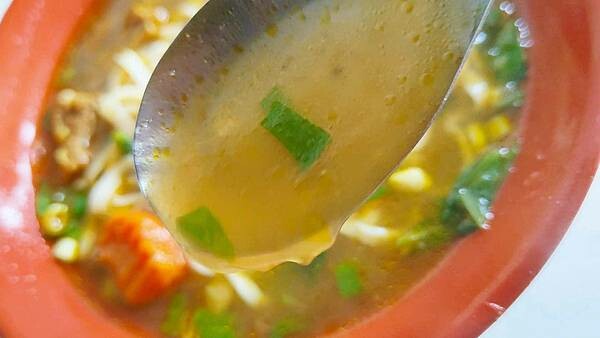 【宜蘭美食】呷味鮮牛肉麵｜特殊的南洋咖哩風味的牛肉麵