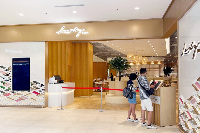 泰國曼谷最強網美餐廳最新分店開幕啦！免出國也能享用創意泰式料理，台中開幕限定菜「泰想芋見泥」大推必點！