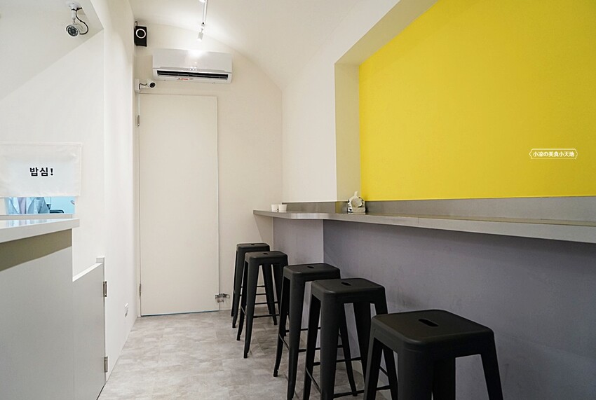 全台唯一傳統韓式米漢堡就在這！！米漢堡7種口味任你選，還有泡菜煎餅非點不可的道地口味！！！