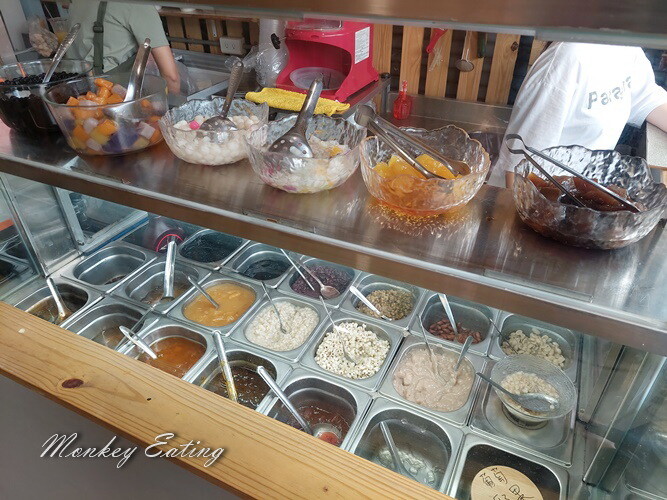 【苗栗美食】阿公の店｜銅鑼古早味剉冰、雪花冰、豆花、飲品，便宜料多實在 - 貪吃猴的幻想