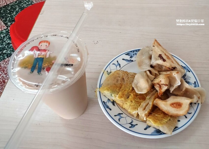 自強路上的無名早餐店 漢神百貨本館店櫃姐上班前必買 超人氣排隊