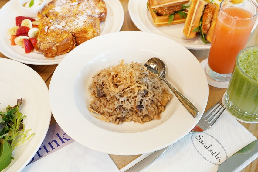 世界第一名早餐台中首店開幕啦！擁有全台最大坪數的絕美店裝，經典班尼迪克蛋與法式土司更是招牌必點！