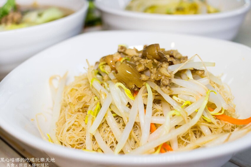 高雄苓雅︱福東美食　福東市場５０年老店，在地人從小吃到大的老味道！