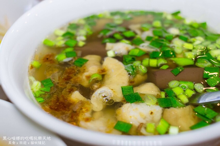 高雄苓雅︱福東美食　福東市場５０年老店，在地人從小吃到大的老味道！