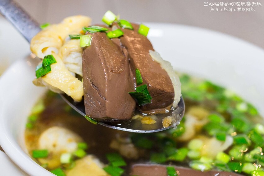 高雄苓雅︱福東美食　福東市場５０年老店，在地人從小吃到大的老味道！