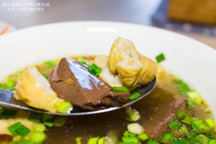 高雄苓雅︱福東美食　福東市場５０年老店，在地人從小吃到大的老味道！