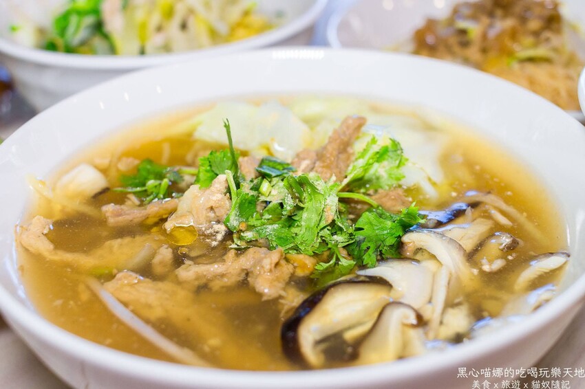 高雄苓雅︱福東美食　福東市場５０年老店，在地人從小吃到大的老味道！