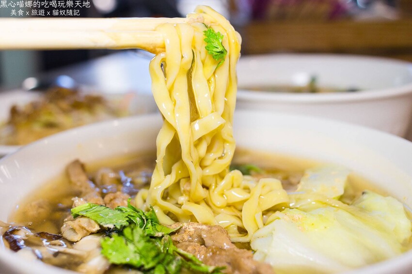 高雄苓雅︱福東美食　福東市場５０年老店，在地人從小吃到大的老味道！