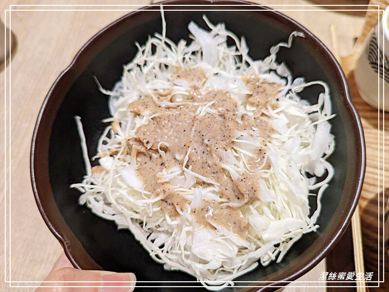 品田牧場-桃園八德/美味豬排套餐~自助吧高麗菜絲x越光米及冷熱飲品無限取用