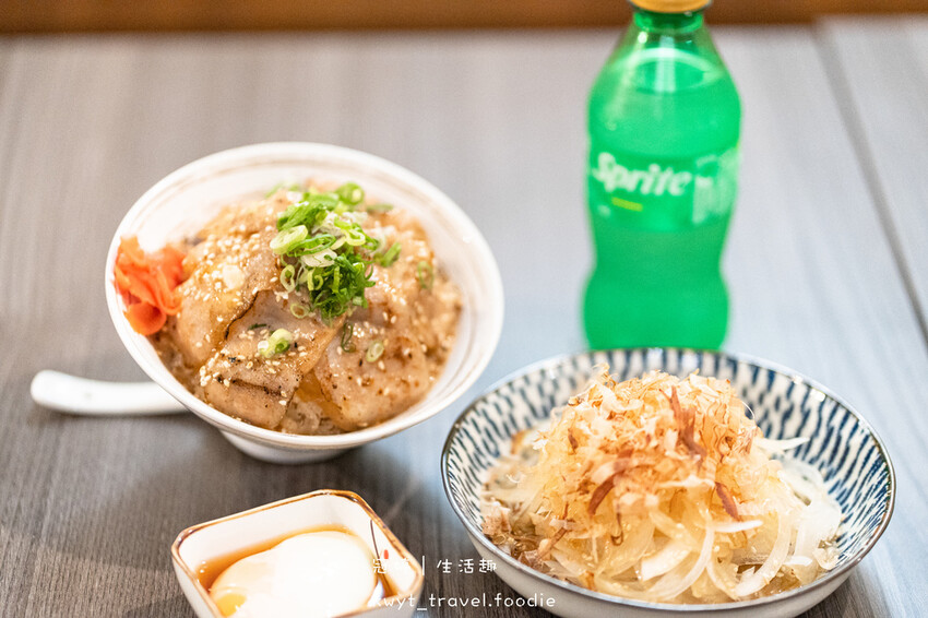 三民區美食餐廳推薦-汍樂滿盛燒肉丼高雄明仁店-高雄醫學大學美食推薦-高雄日式餐館推薦 (16 - 50).jpg