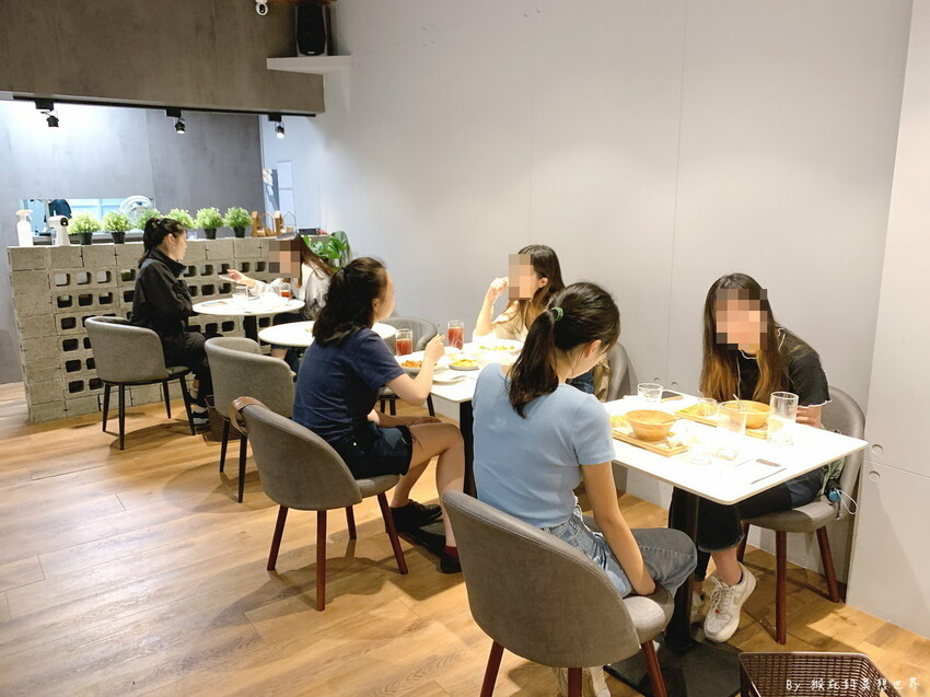 這家義大利麵也太好吃被驚豔到,珍珠奶茶雪花冰只要70元,真的相見恨晚啊~