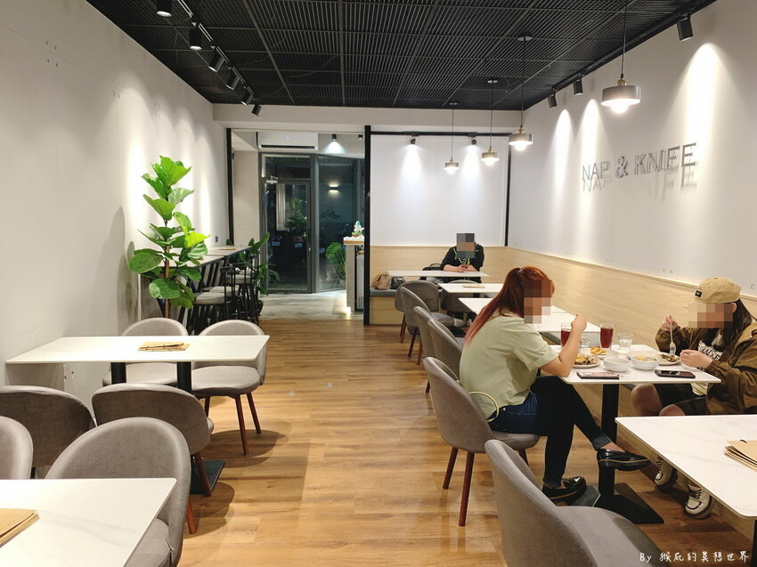 這家義大利麵也太好吃被驚豔到,珍珠奶茶雪花冰只要70元,真的相見恨晚啊~