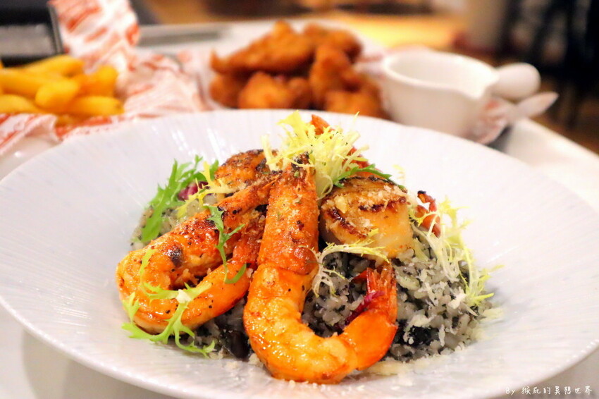 這家義大利麵也太好吃被驚豔到,珍珠奶茶雪花冰只要70元,真的相見恨晚啊~