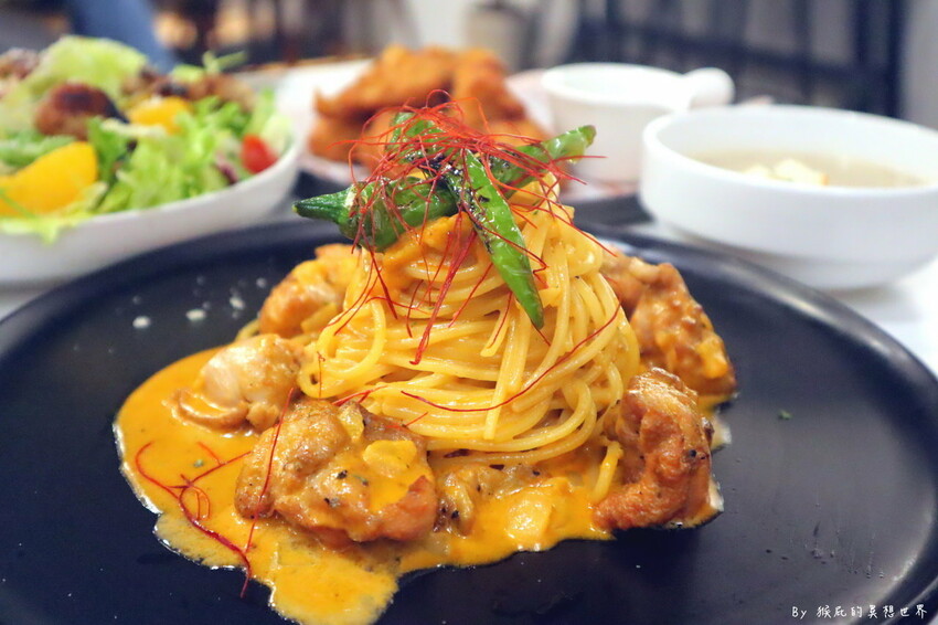 這家義大利麵也太好吃被驚豔到,珍珠奶茶雪花冰只要70元,真的相見恨晚啊~