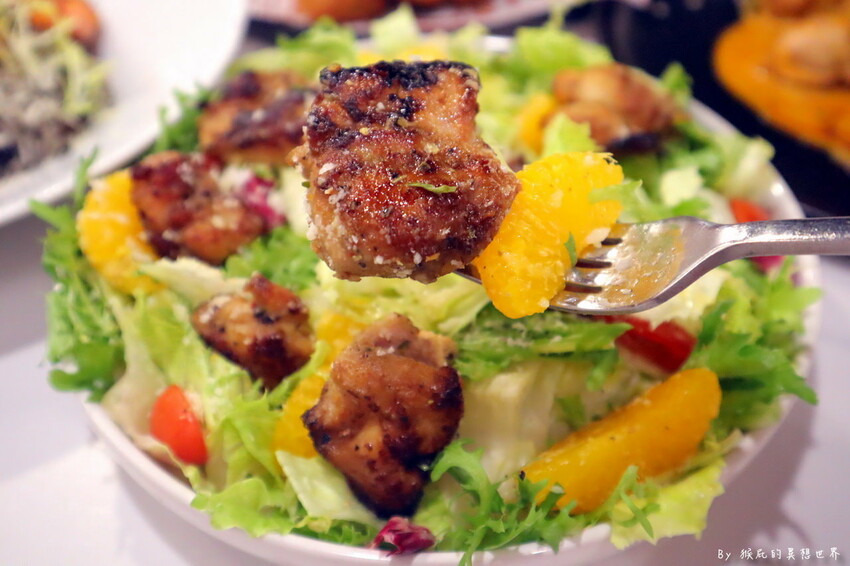 這家義大利麵也太好吃被驚豔到,珍珠奶茶雪花冰只要70元,真的相見恨晚啊~