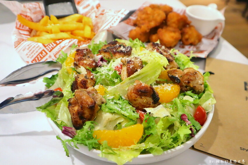 這家義大利麵也太好吃被驚豔到,珍珠奶茶雪花冰只要70元,真的相見恨晚啊~