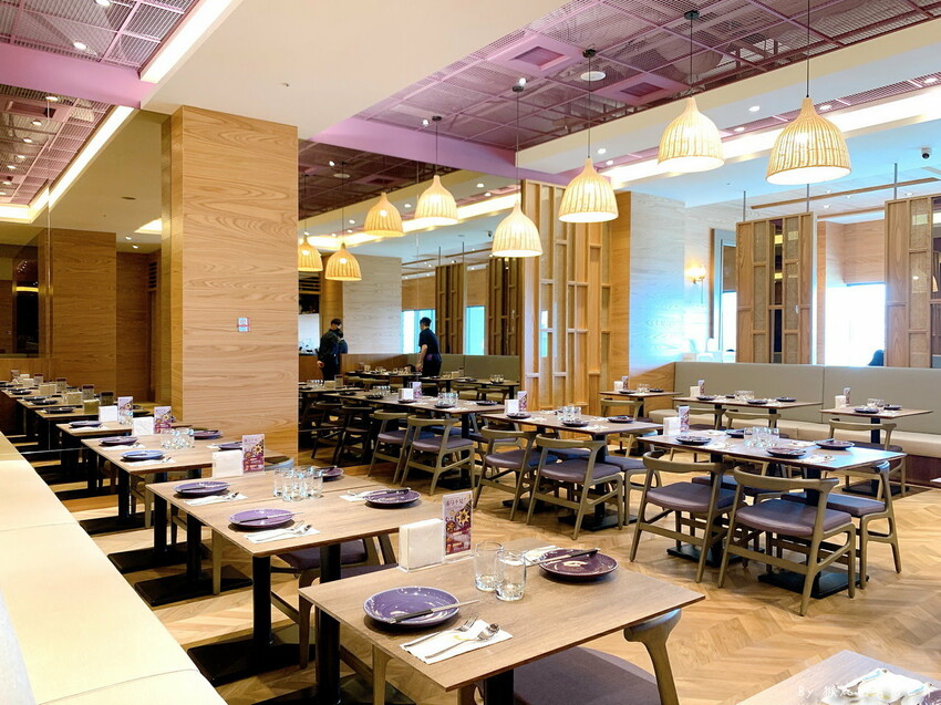 台中LaLaport北館新開幕餐廳，米其林推薦泰式料理，正宗泰菜NARA第9間店LaLaport台中店開幕