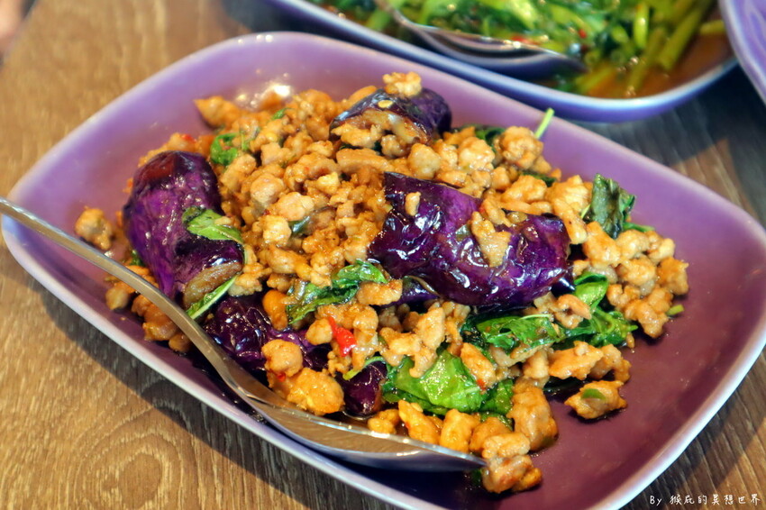 台中LaLaport北館新開幕餐廳，米其林推薦泰式料理，正宗泰菜NARA第9間店LaLaport台中店開幕