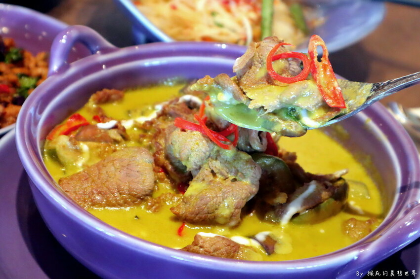 台中LaLaport北館新開幕餐廳，米其林推薦泰式料理，正宗泰菜NARA第9間店LaLaport台中店開幕