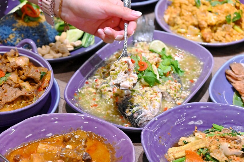 台中LaLaport新開幕大客滿 母親節限定套餐12道菜超豐盛 來自泰國正宗泰式料理/NARA Thai Cuisine泰式料理